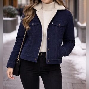 Levi’s Sherpa Lined Corduroy Trucker Jacket Women’s XS Navy Blue